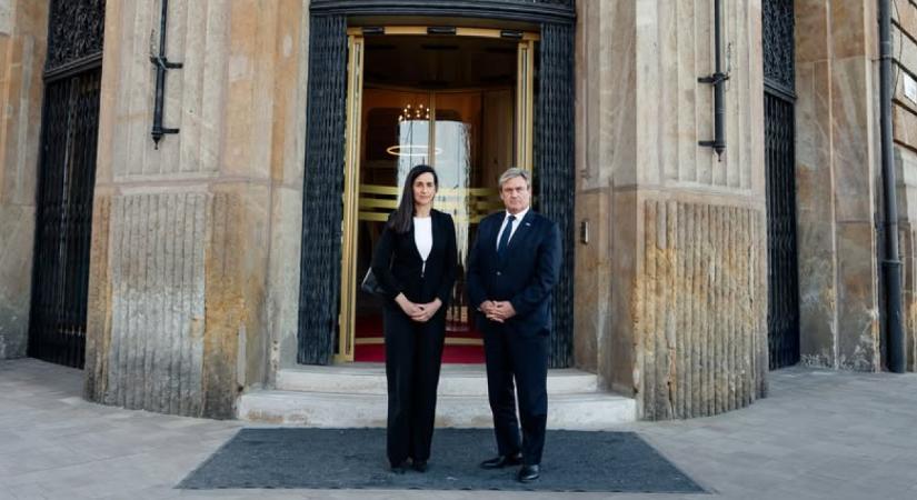 Üzenetet kapott Orbán Anita Kijevből