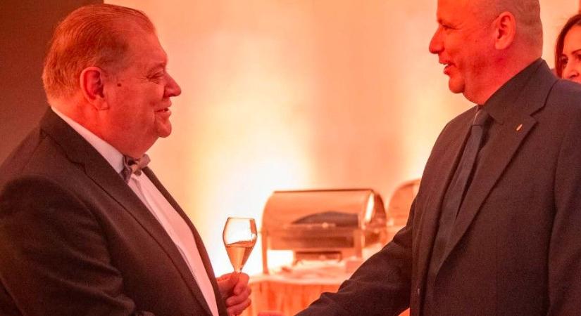 Czeglédi Gyula együttműködne Ruszin-Szendi Romulusszal