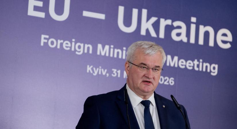 Ukrán külügyminiszter bejelentette, hogy felvette a kapcsolatot Orbán Anitával