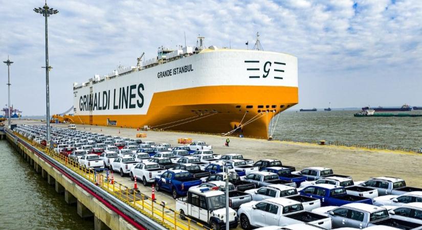 Az elektromos autók az olajválság nagy nyertesei, a kínaiak tarolnak a piacon