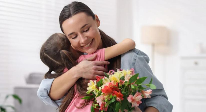 Ezen a napon ünnepeljük az anyák napját 2026-ban
