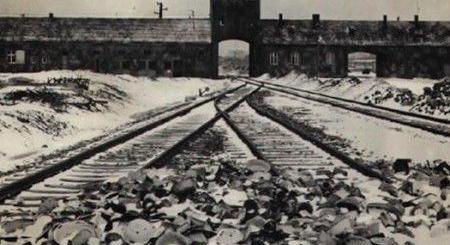 „Betörtek” az auschwitzi haláltáborba