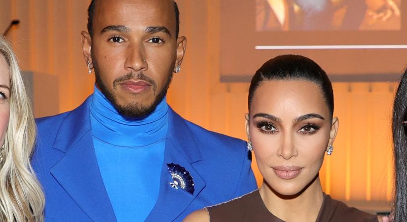 Nem rejtőzködnek tovább: Kim Kardashian és Lewis Hamilton a tengerben esett egymásnak