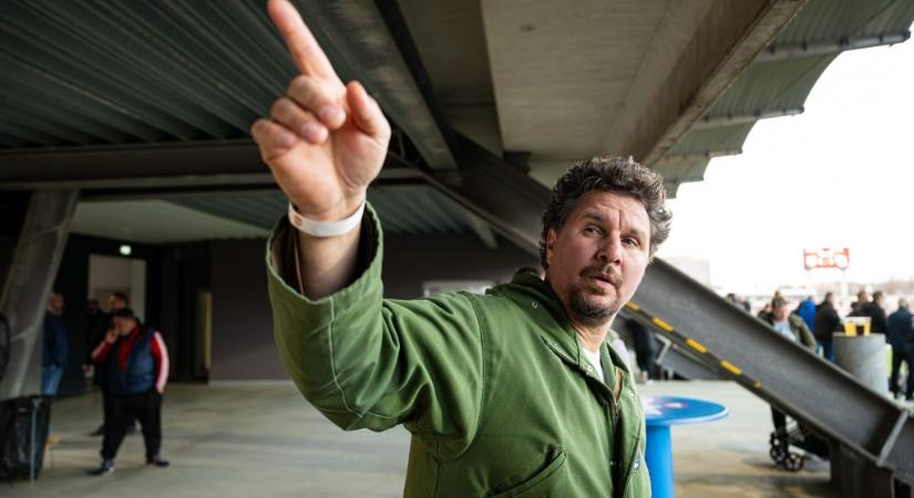 Nagy Ervin: Tűz volt az iváncsai akkumulátorgyárban, több dolgozó kórházba került