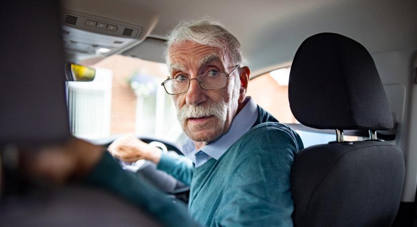 „Néz, de nem lát” – ezek a hibák sodorják bajba az idős sofőröket