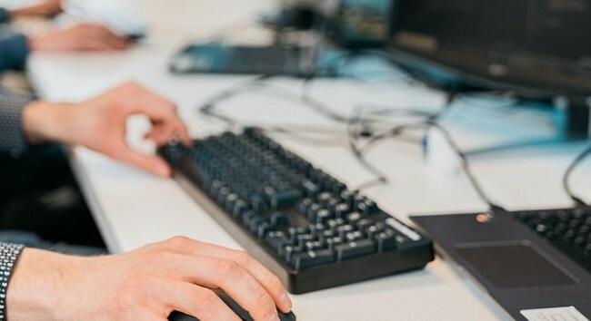 Rezsistop áramra: április 30-ig nyilatkozhatnak az MVM ügyfelei