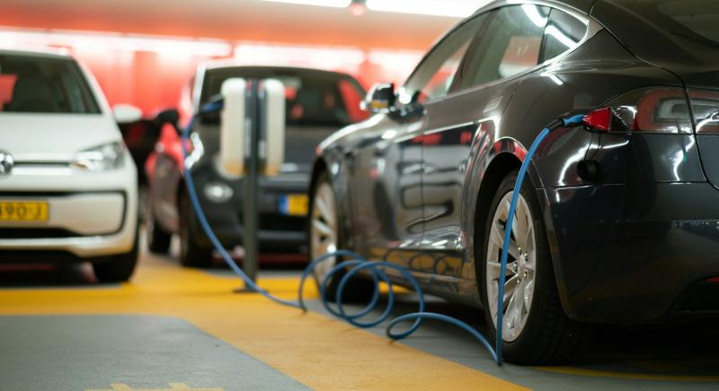 700 kilométer, 7 perc: a CATL újdonságával szintet léphet az akkumulátorháború