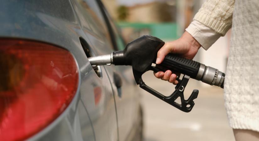 Érdekes jelenség lesz holnaptól a benzinkutakon