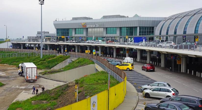 Óriási parkolókomplexum épül Vecsésen: 6 percre a termináltól