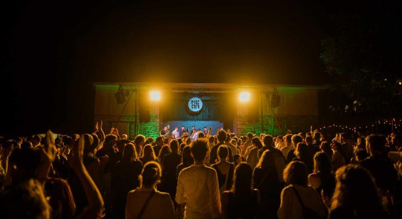 Világraszóló ritmusok: bejelentette első fellépőit a Méra Világzenei Csűrfesztivál