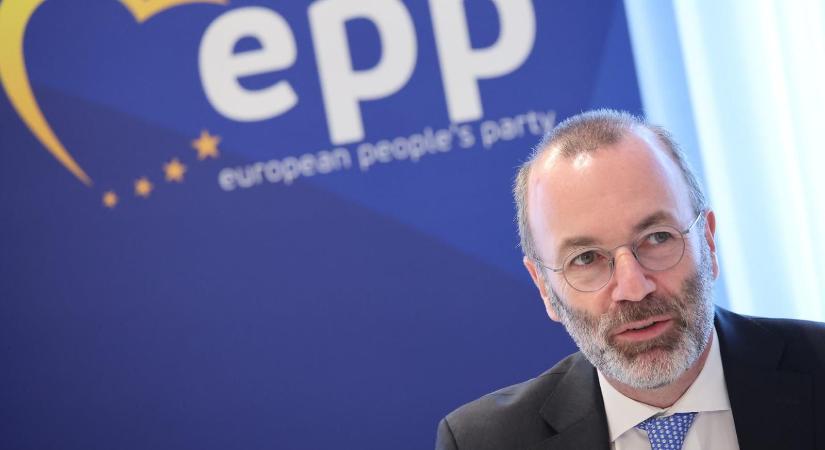 Bolojant dicsérte, a PSD-t bírálta Manfred Weber