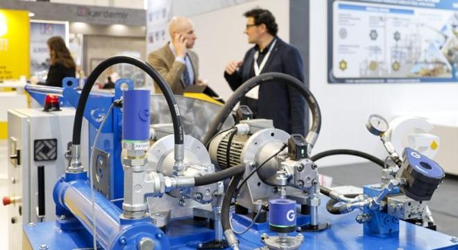 Új korszak küszöbén a globális vezeték-, kábel- és csőipar