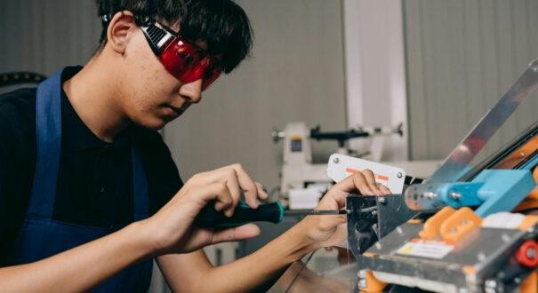 A magyar munkaerőpiac átalakulása: hosszú távú trendek és kockázatok