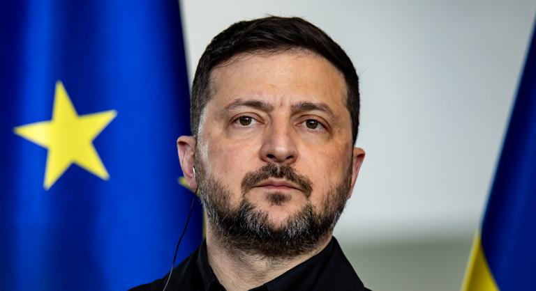 Jóváhagyták az Ukrajnának szánt 90 milliárd eurós hitelt