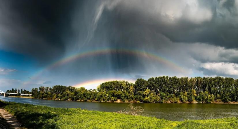 Lélegzetelállító látvány Szegednél: dupla szivárvány hasította ketté a viharfelhőt – Galéria!