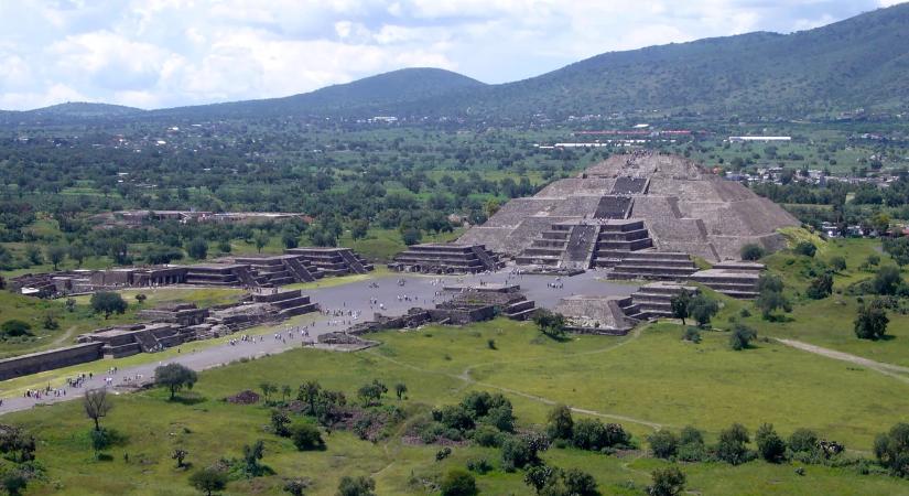 Lövöldözött egy férfi a mexikói piramisoknál majd magával is végzett