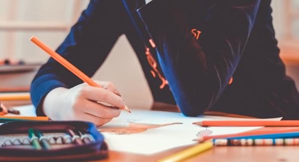 Fontos határidő: Iskolai beiratkozás 2026 – egyszerűbb ügyintézés egy okos lépéssel