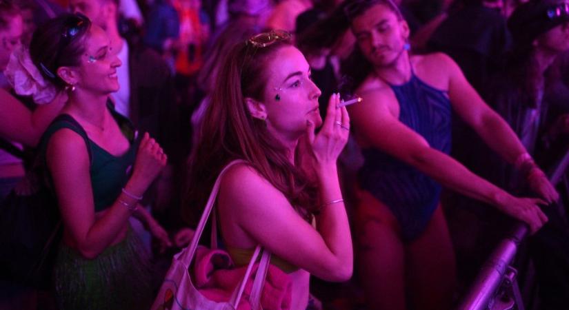 Soha nem dohányozhat az Egyesült Királyságban, aki 2009. január 1. után született