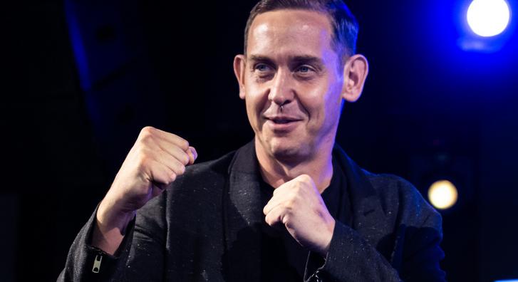 Molnár Gusztáv elengedte a körmöshöz feleségét, amíg ő otthon tartja a frontot