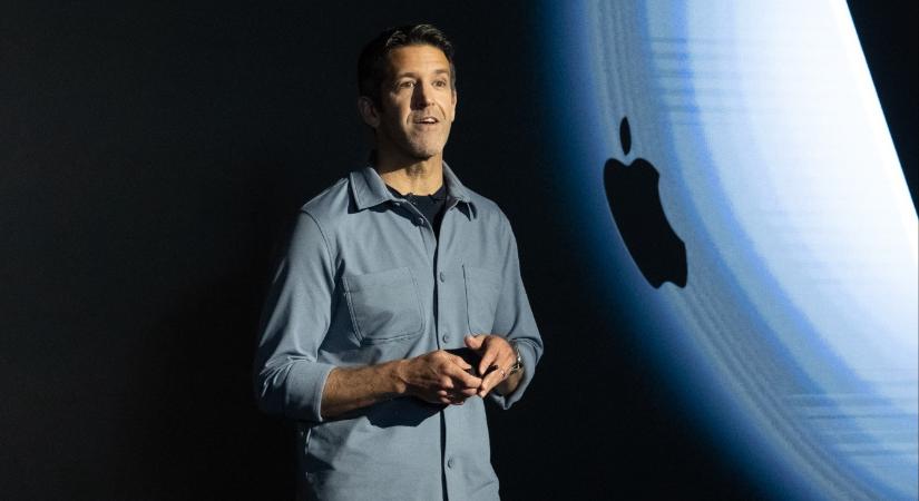 Az új főnöknek is létre kell hoznia az „Apple-élményt”