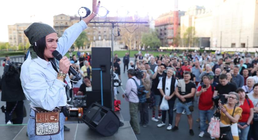 Lejár Tóth Gabi havi 1,3 milliós szerződése, amelyet a Fidesz-frakcióval kötött