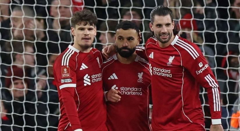 A kétszázmilliós autójára is sokan irigykednek, de a luxusmotorjával szintet lépett a Liverpool magyarja