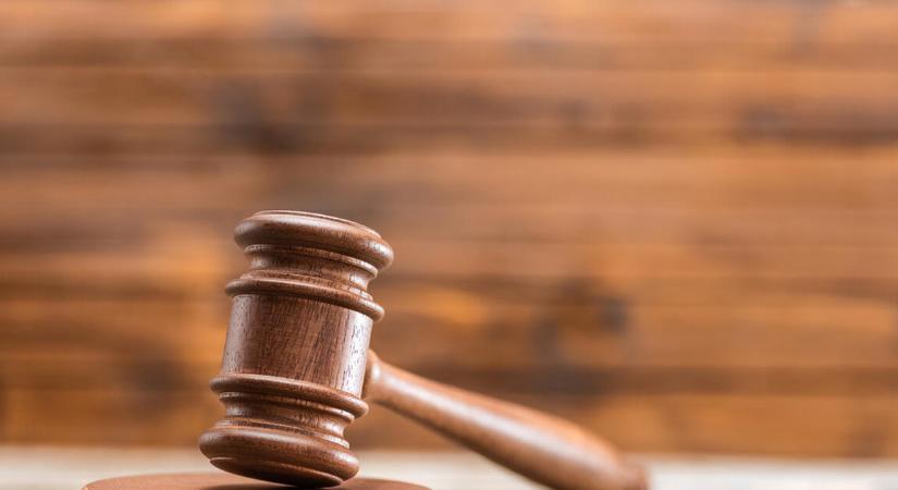 Nepáli vendégmunkások papírjaival trükköztek, most korrupció miatt nyomoznak utánuk