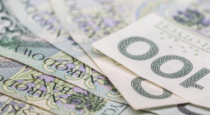 Lengyelország súlyos bírságot szabott ki luxusautók Oroszországba irányuló illegális exportja miatt