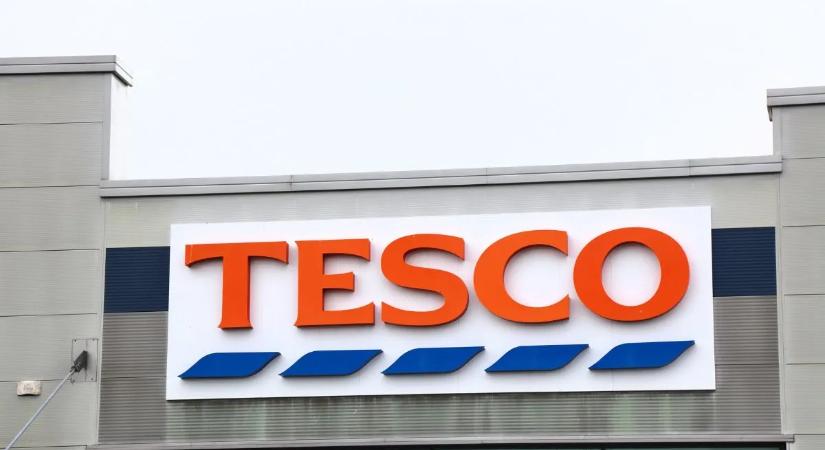 Bezárja két áruházát a Tesco április végén