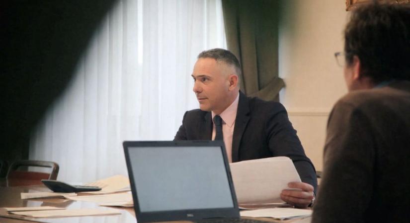 Kilépési hullám söpörhet végig az ellenzéki párton