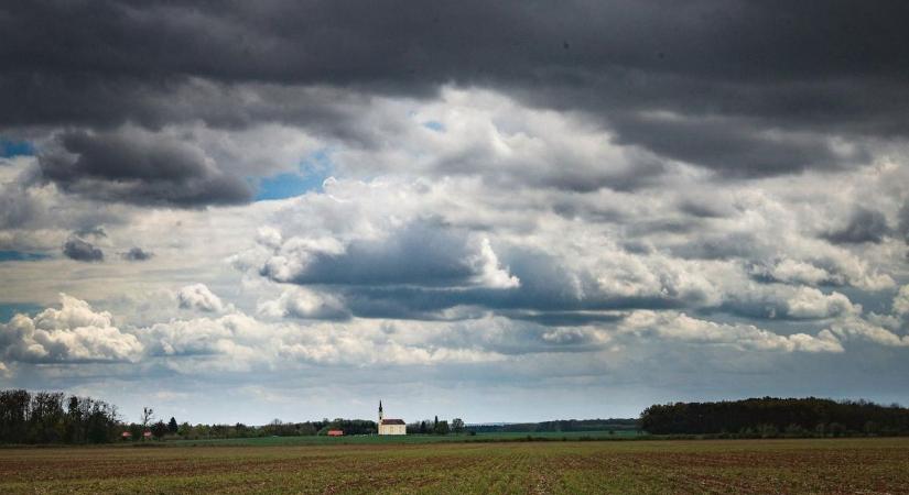 Szabolcsban nem árt figyelni az eget csütörtökön – ezt hozza a holnapi időjárás!