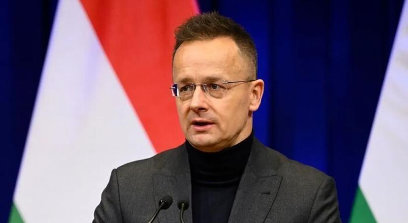 Szijjártó Péter a Telexen válaszol kemény kérdésekre - kövesse nálunk élőben!