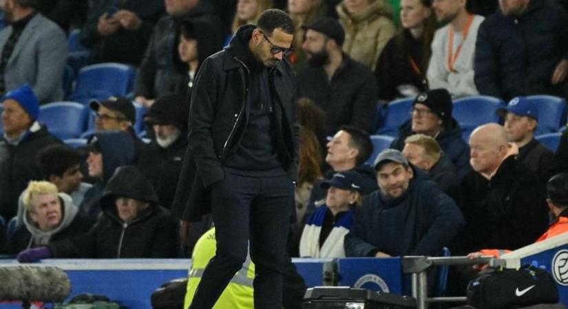 Ennyi volt, máris kirúgták Szoboszlaiék riválisának edzőjét