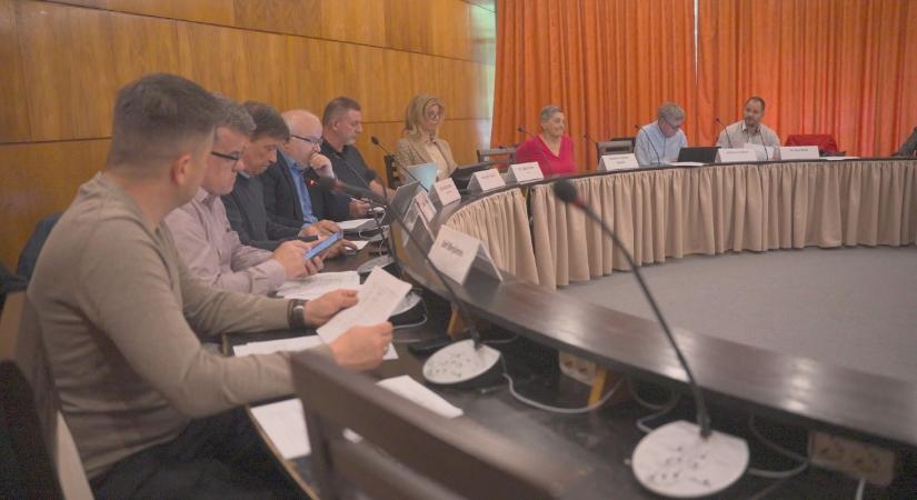 Saját hatáskörben is döntött a gazdasági bizottság