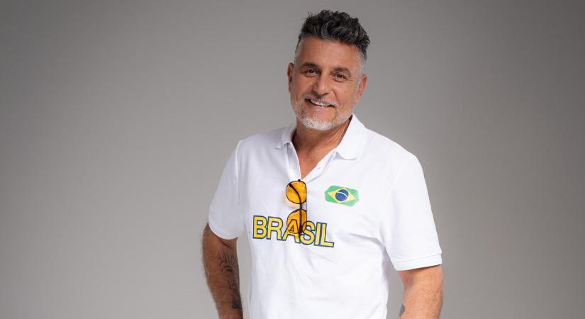 Felismerhetetlen új fotóján az Irigy Hónaljmirigy énekese