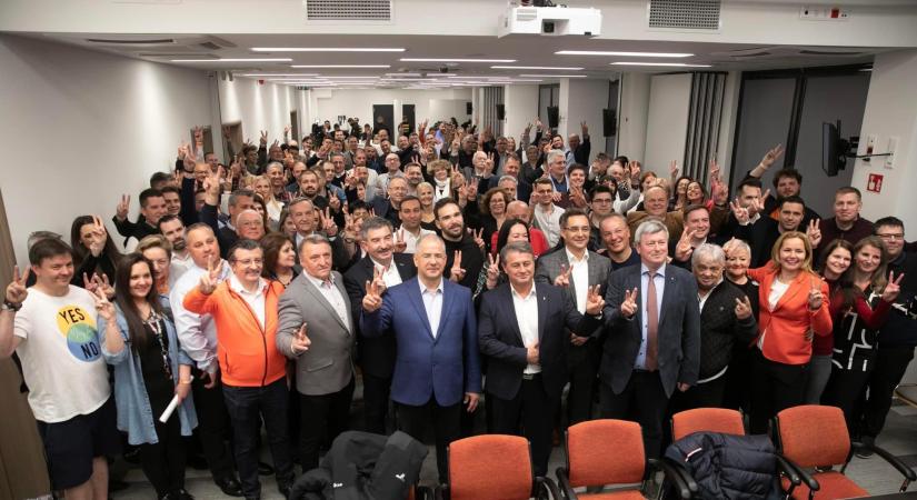 Középpártocskává zsugorodott a Fidesz a Medián friss felmérése szerint