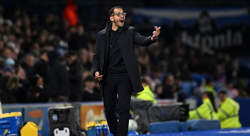 Nem úszta meg a sorozatban öt zakót: menesztették a Chelsea edzőjét