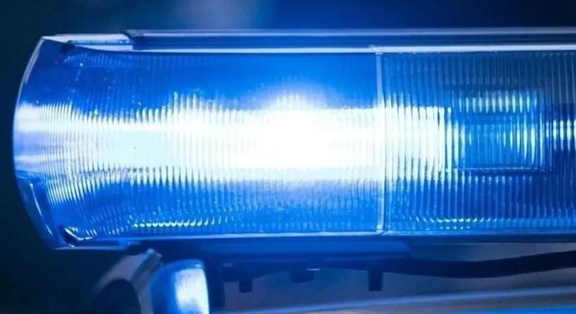 Emberölési kísérlet: hasítóékkel verte fejbe lakótársát a férfi