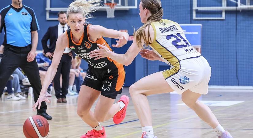 Tizenkét év után döntőbe jutott a Pécs a női kosárlabda NB I-ben