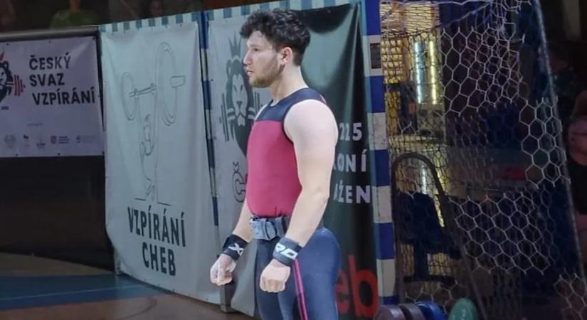 Újvári Lajos 16. lett összetettben a súlyemelő Eb-n