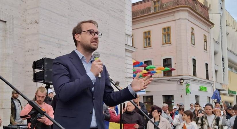 Az USR is egyeztetett az államfővel: a párt támogatja Bolojant