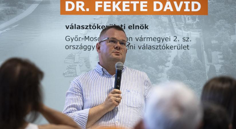 Lecserélte a választáson elbukott frakcióvezetőjét a győri Fidesz