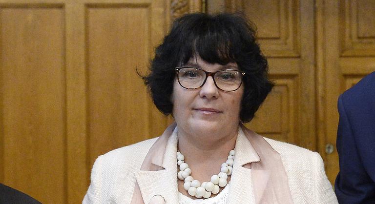 A szerzetesrendi iskolák kiállnak Rubovszky Rita mellett