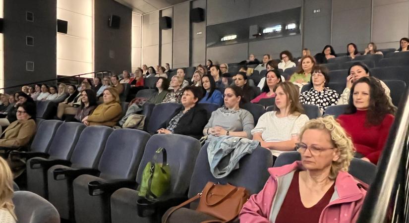 Szakmai nappal ünnepelte meg a Föld napját a 15 éve „zöld” kertvárosi ovi