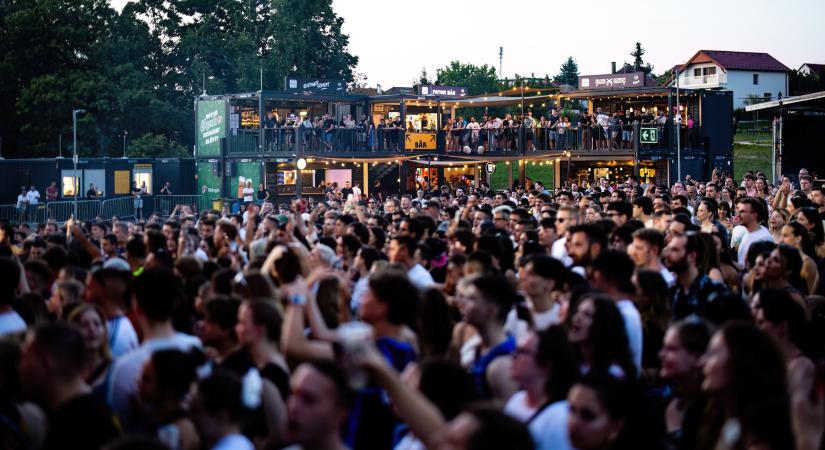Ipari térből nyári koncertközpont – újra megnyit a veszprémi Gyárkert
