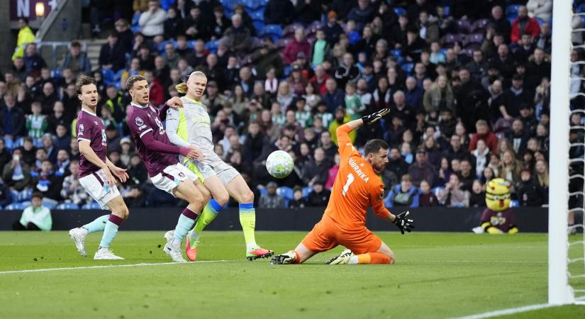 Nyert és élre állt a City, megvan a második PL-kieső