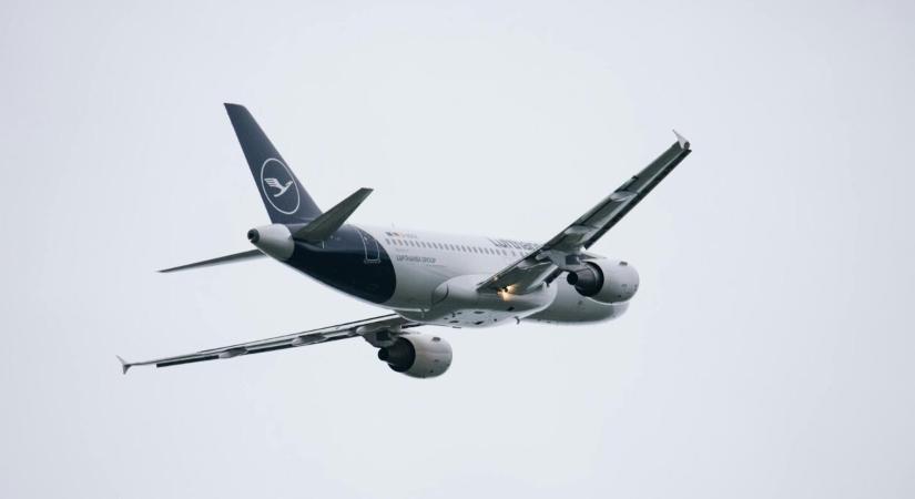 Kerozinprobléma: a Lufthansa és a KLM törölte egyes járatait, a Wizz Air kitart