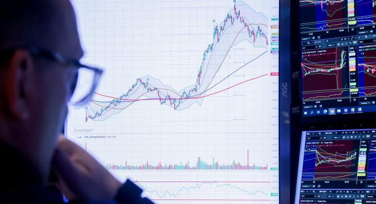 Új korszak jött a befektetésekben, nincs kapaszkodó, mégis pörög a pénz