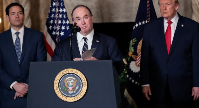 Azonnali hatállyal menesztették az amerikai haditengerészeti minisztert