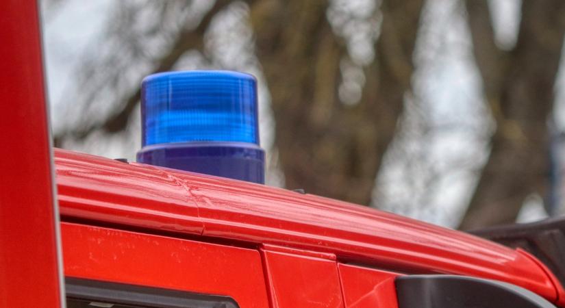 Kigyulladt egy kamion, lezárták az autópályát